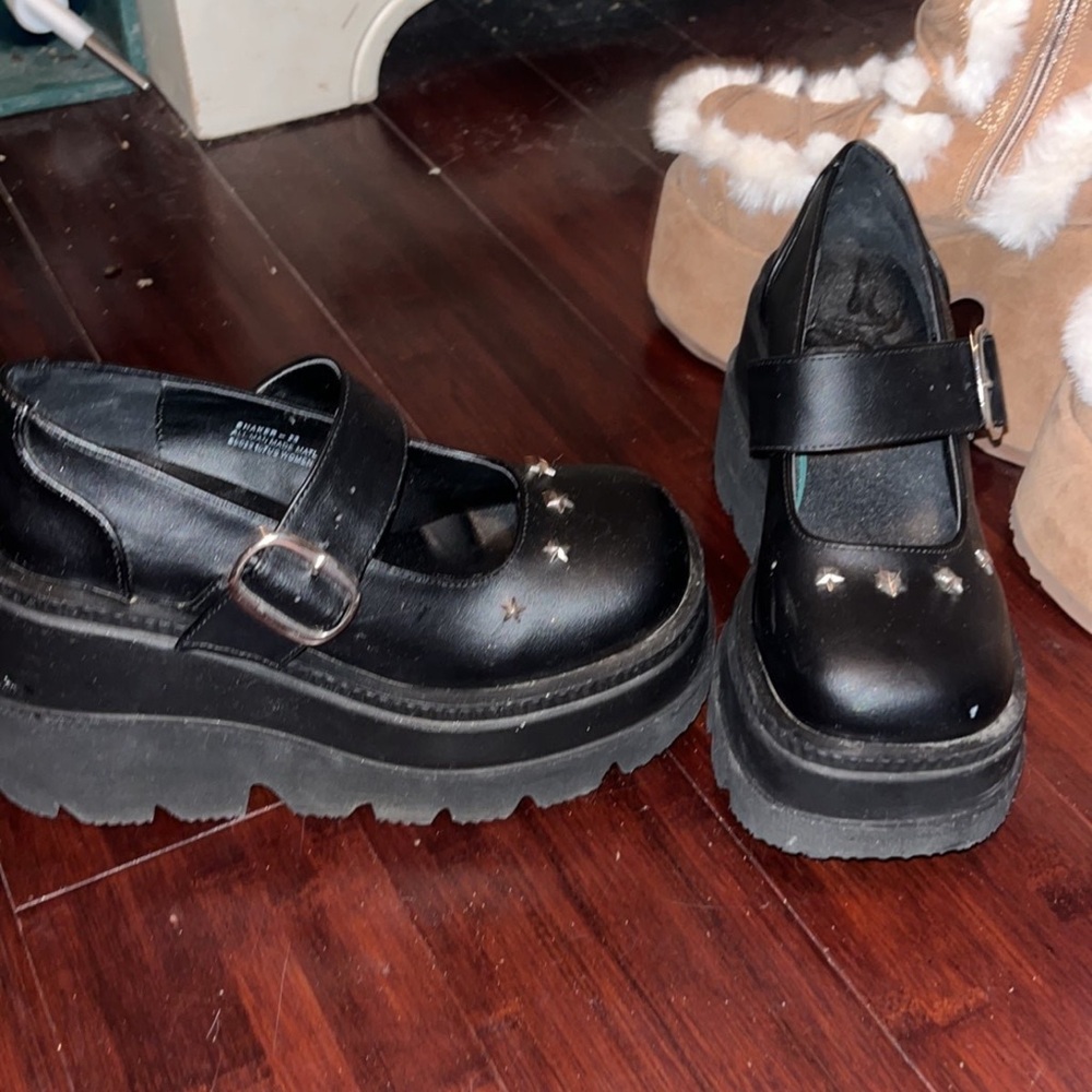 Black Platform Shaker-23 Demonia Shoes